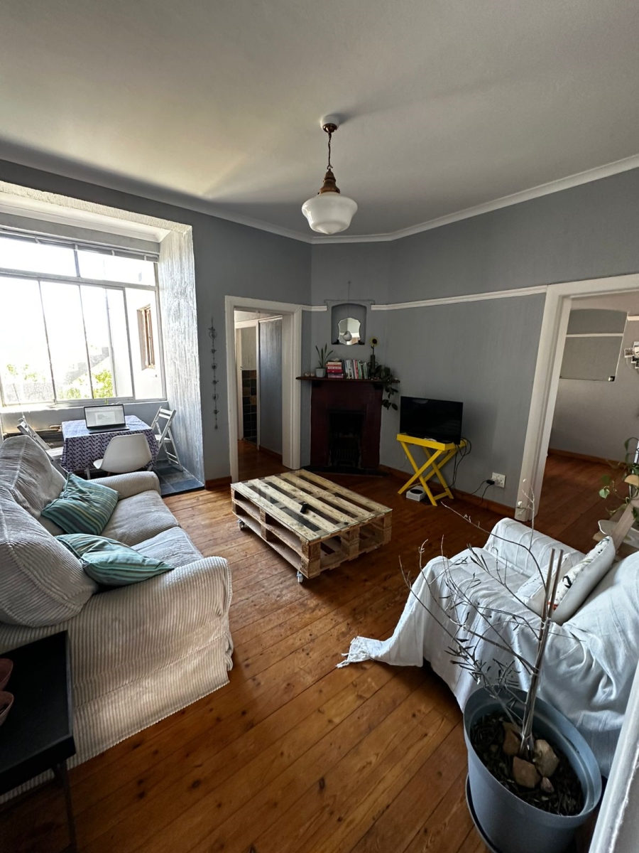 2 Bedroom Property for Sale in Sea Point Western Cape